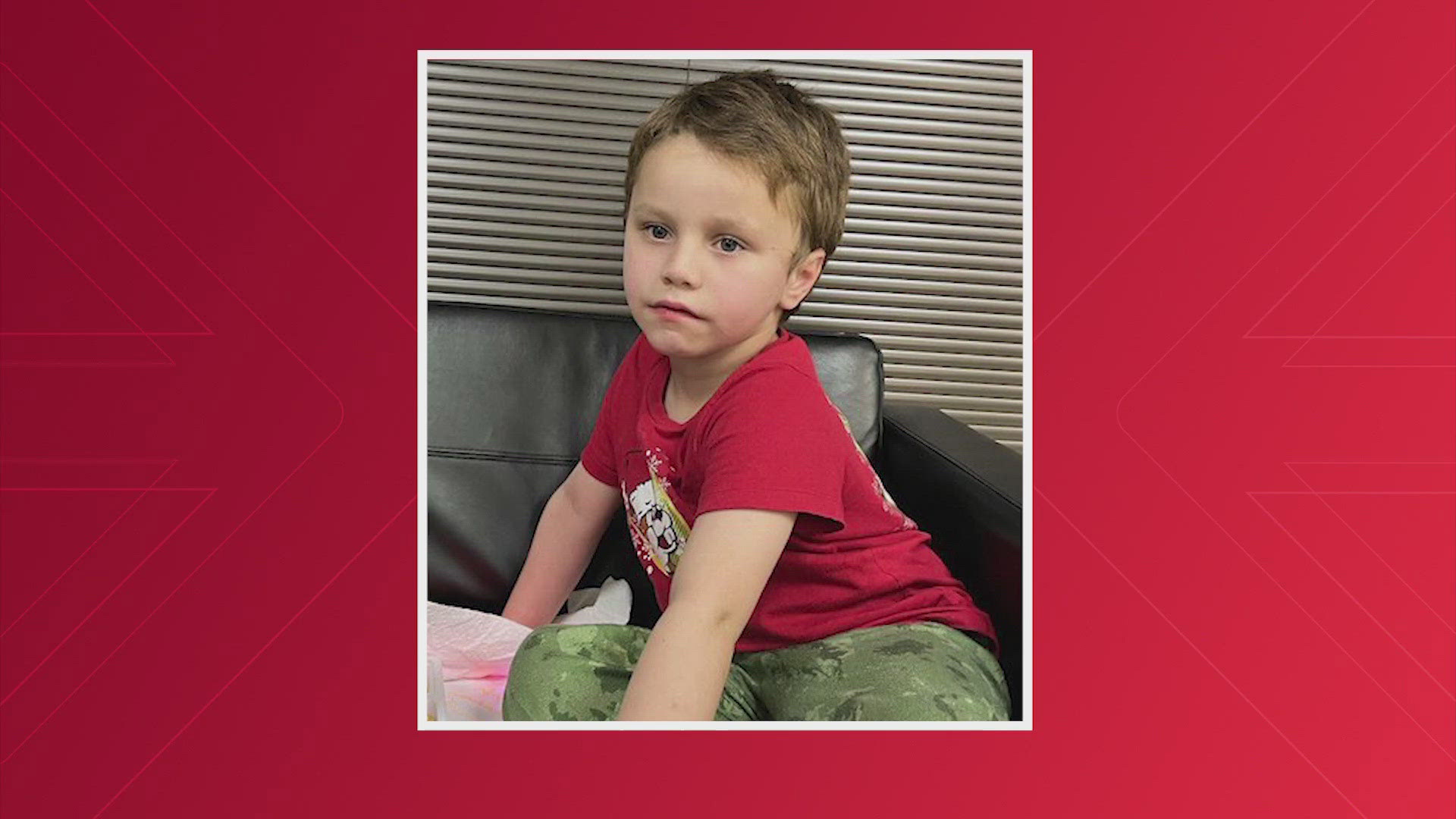 Deputies with the Montgomery County Sheriff’s Office are looking for the parents of a 3-year-old boy found alone in Spring.