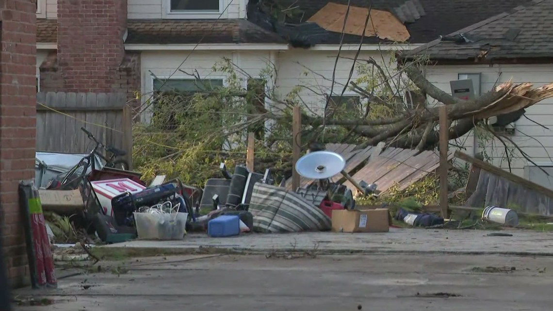 Texas officials urge storm victims to report damage through state survey