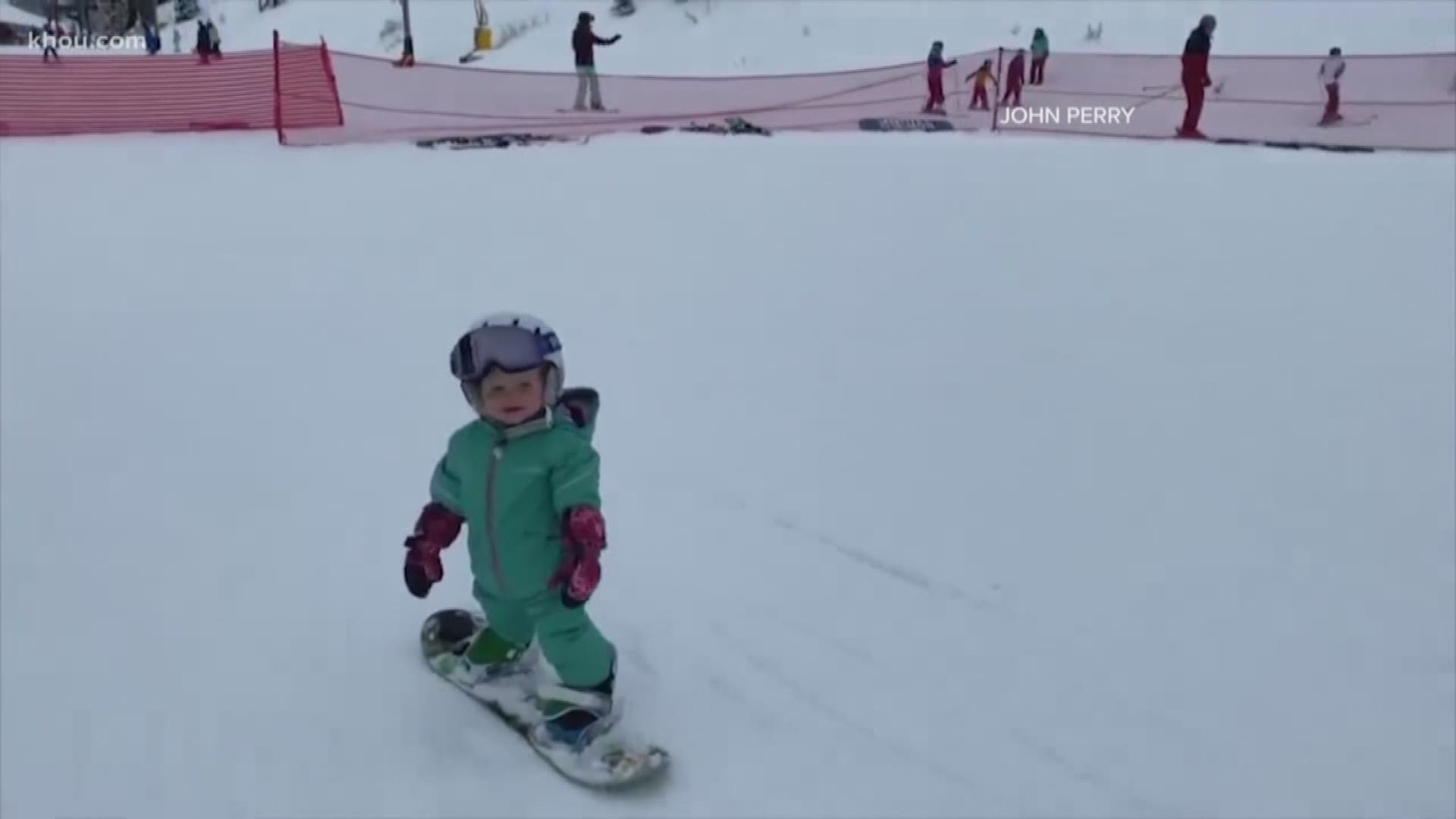 18-month-old snowboarder taking YouTube by storm 