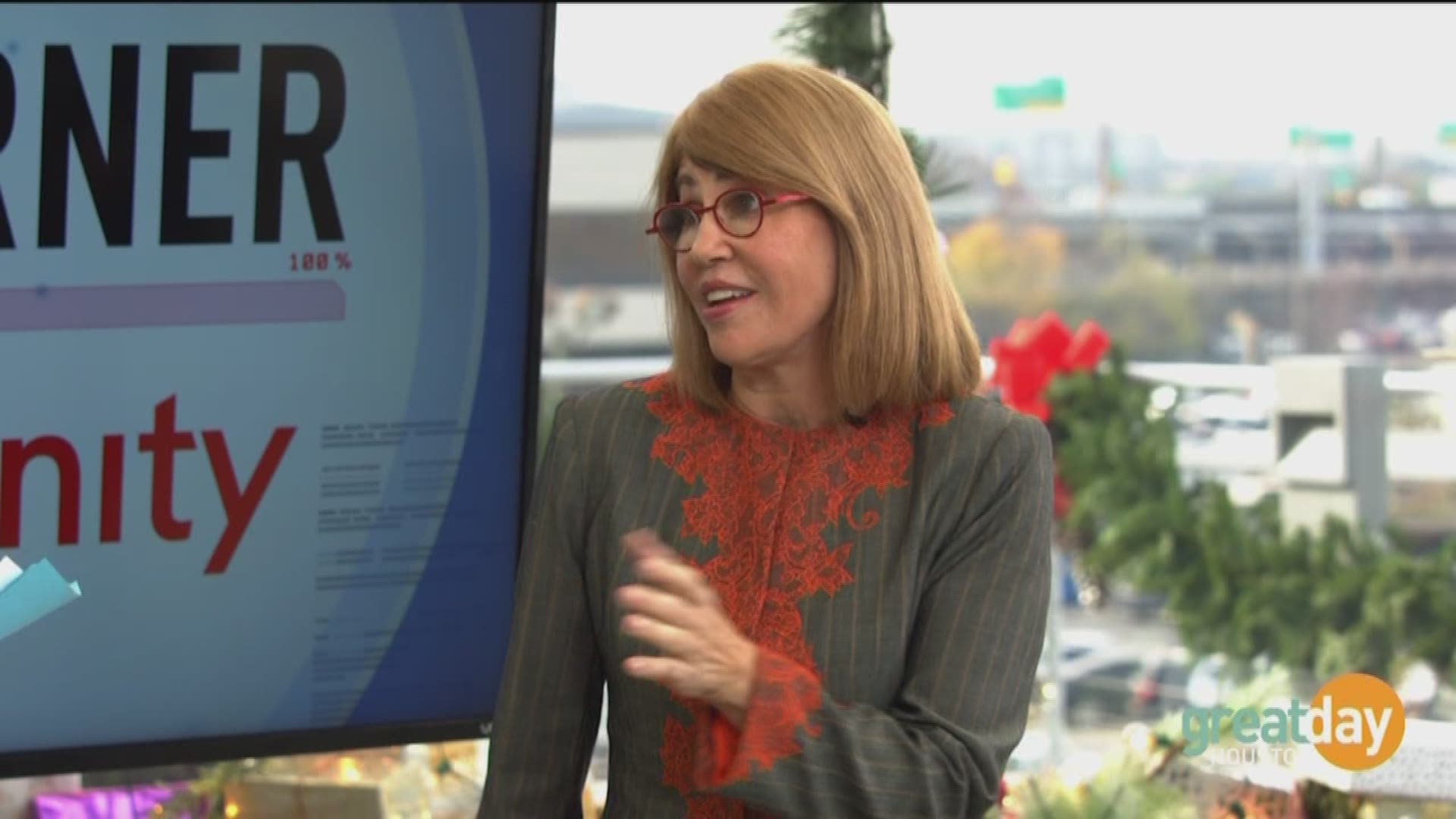 Tech expert Liz Weiman compares options to consider when selecting a gift this season.