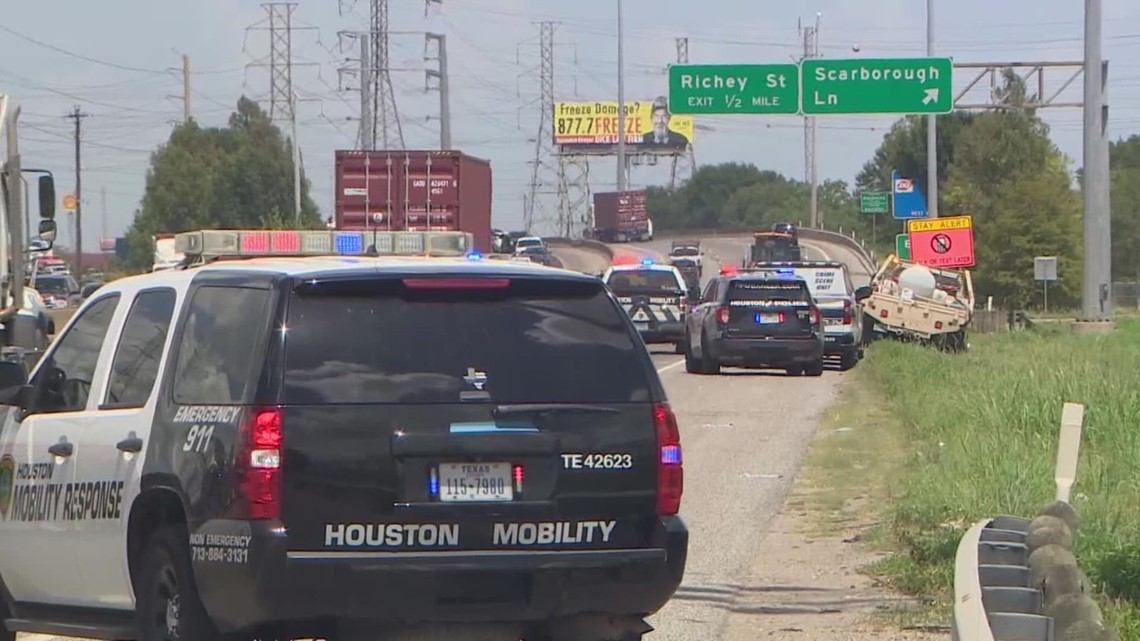 Houston, Texas Crime: Human Skeletal Remains Found Near Highway | Khou.com