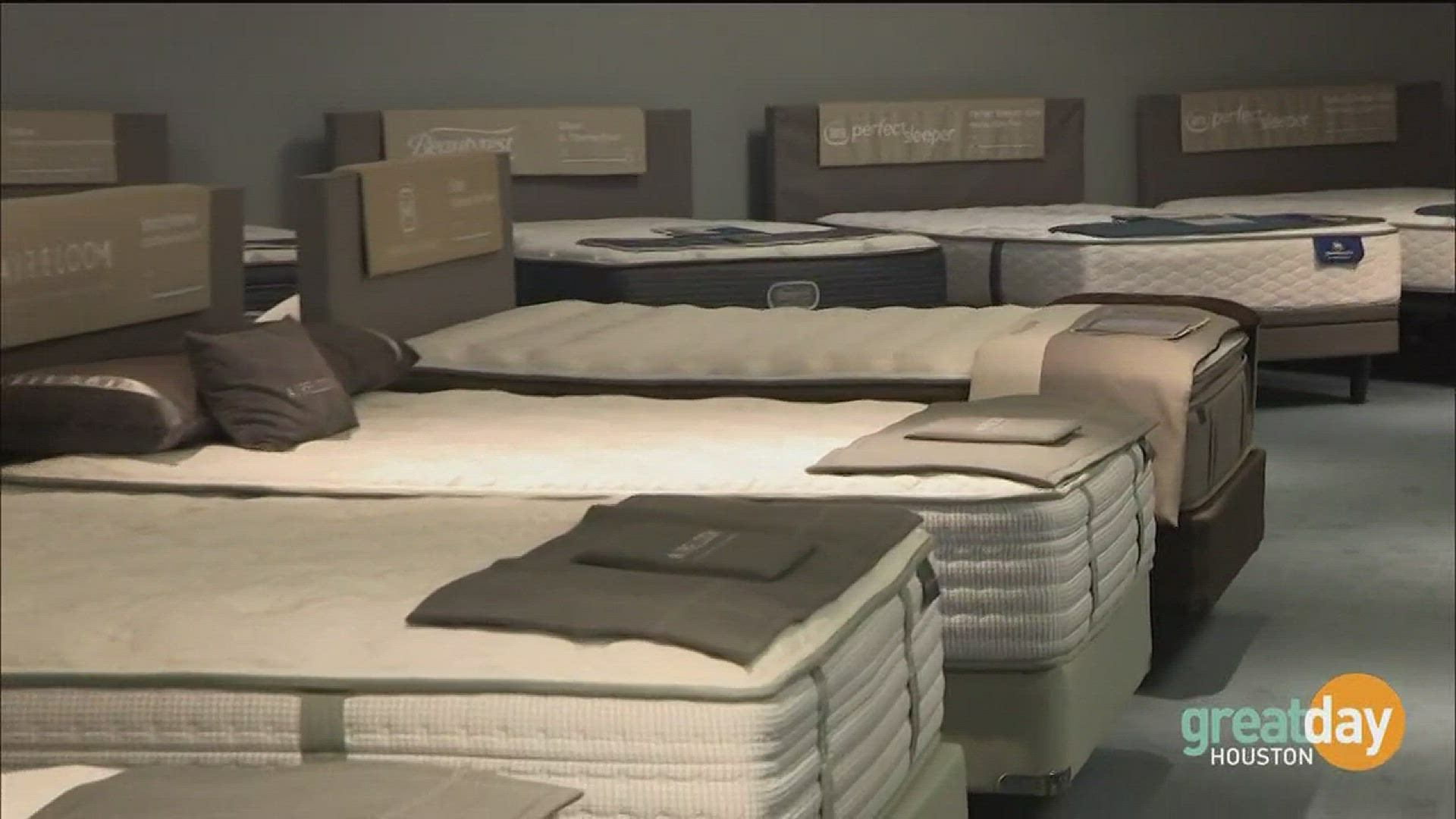 Star Furniture's Mattress Mania
