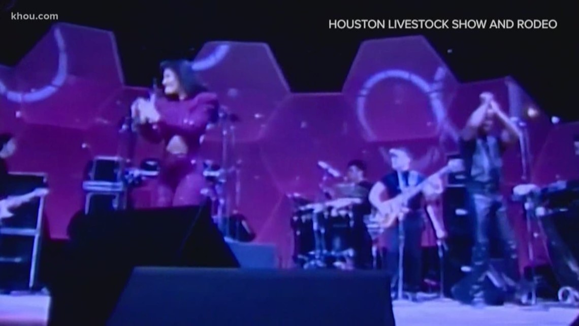 Queen of Tejano Selena will be inducted into the Houston Livestock Show and  Rodeo Star Trail of Fame