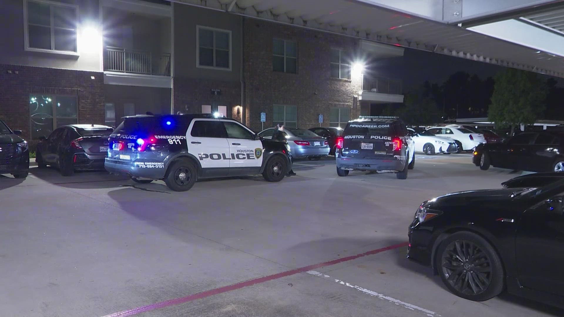 Off Duty Hpd Officer Shoots Wife In Face During Domestic Violence Incident Police Say 8159