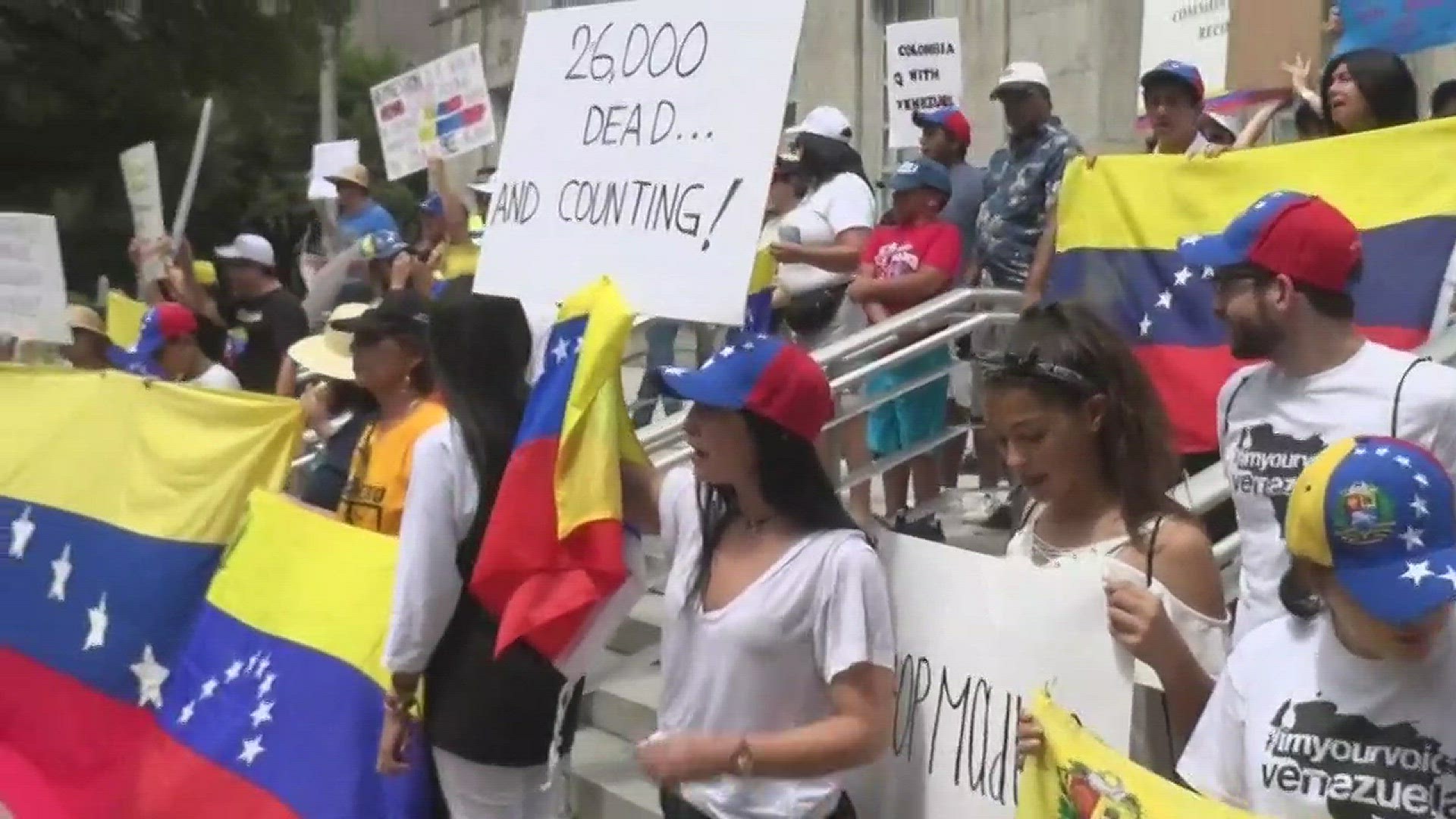 Houstonians host rally after controversial Venezuela vote