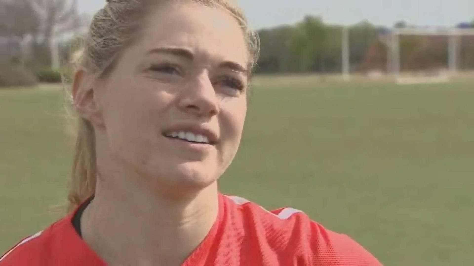 KHOU Sports' Matt Musil caught up with Houston Dash star Kealia Ohai, who opened up about her relationship with Texans defensive end J.J. Watt.