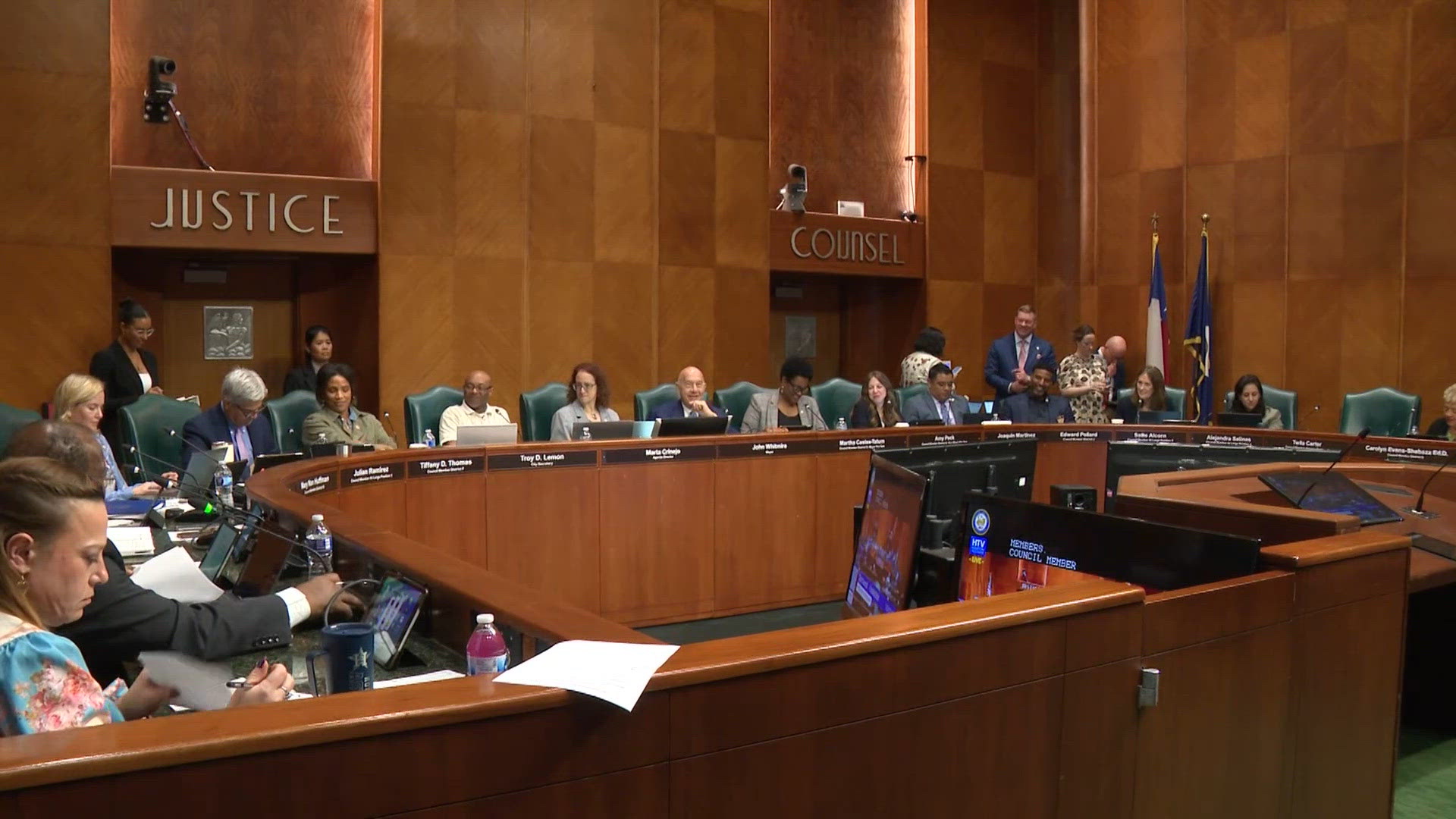 Houston controller accuses mayor of violating city code over $2.6 ...