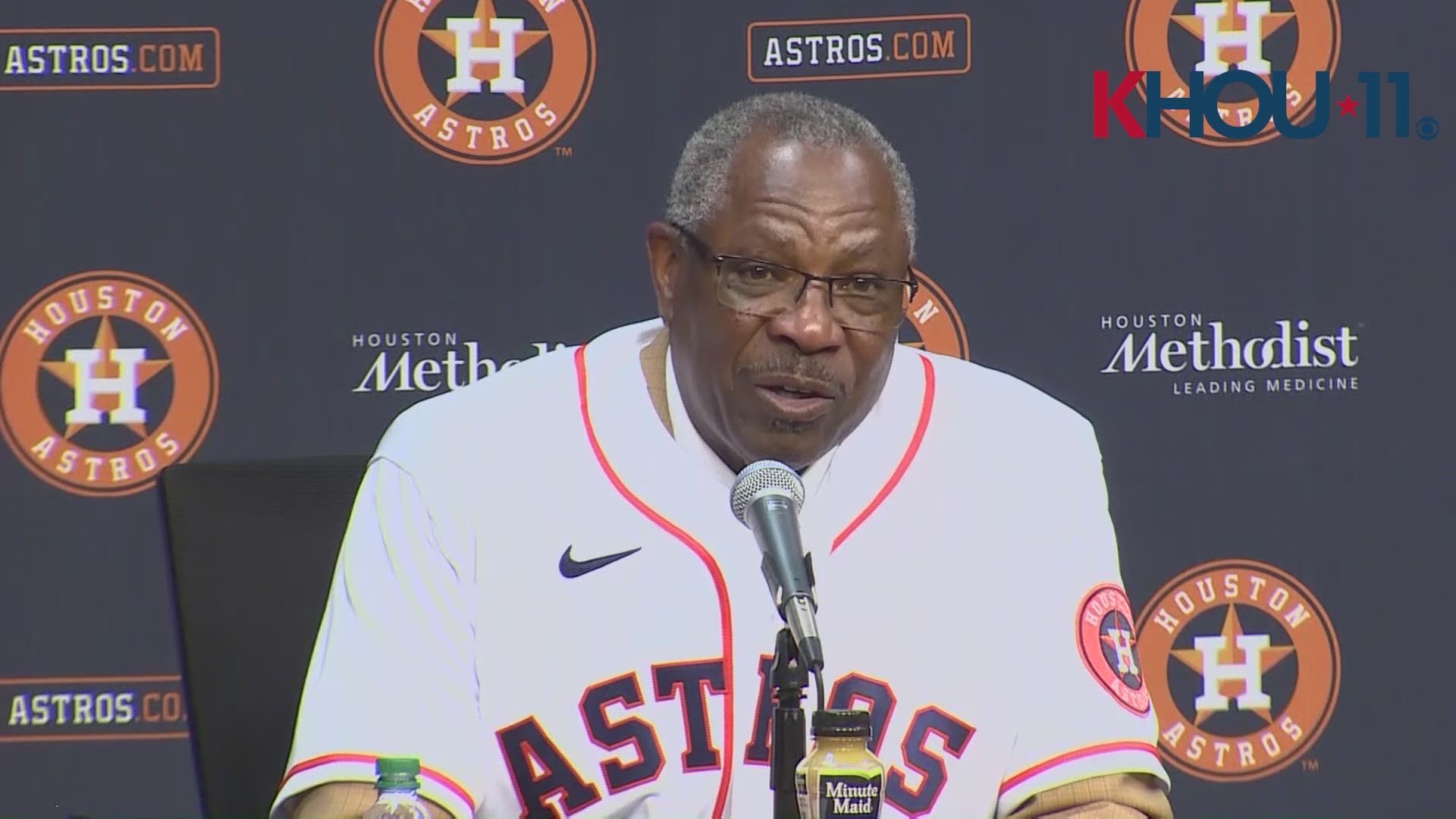 Dusty Baker was introduced Thursday as the manager of the Houston Astros. Then, he delivered this gem of a quote ... in Spanish.