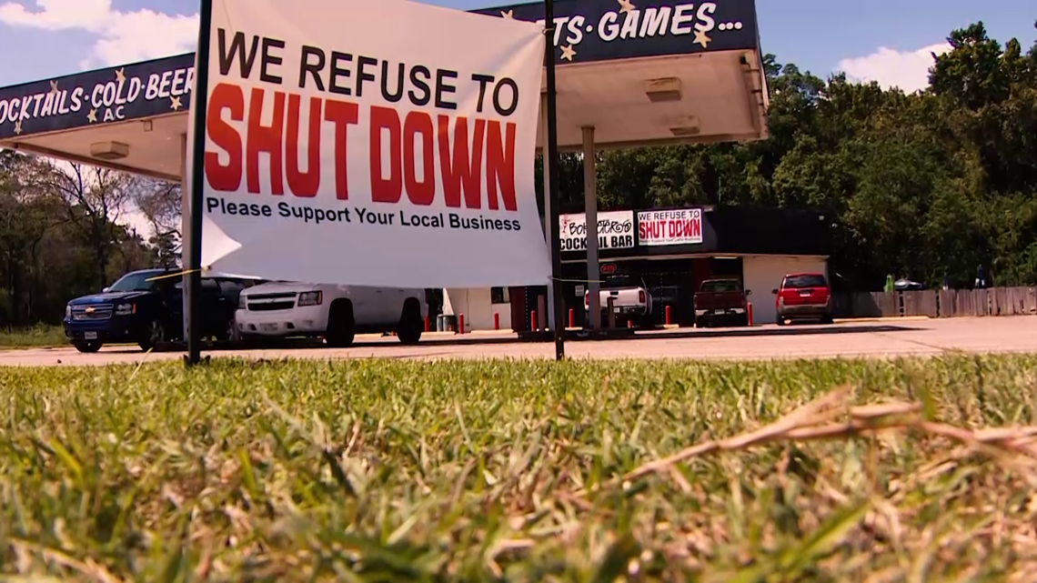 Texas Bar Refuses To Close