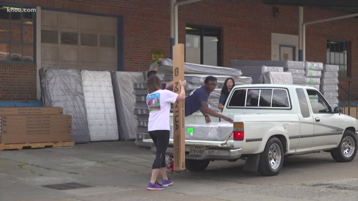 Houston Children's Charity, Texas Mattress Makers award brand new beds