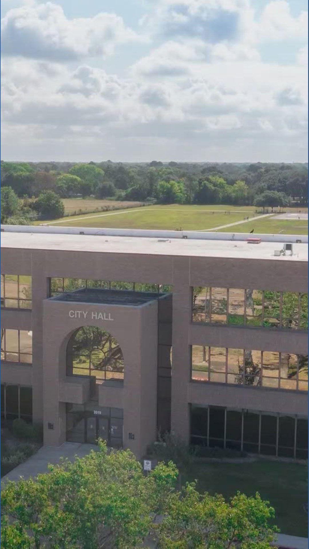 Police in Houston suburb issue warning after online ‘town takeover ...