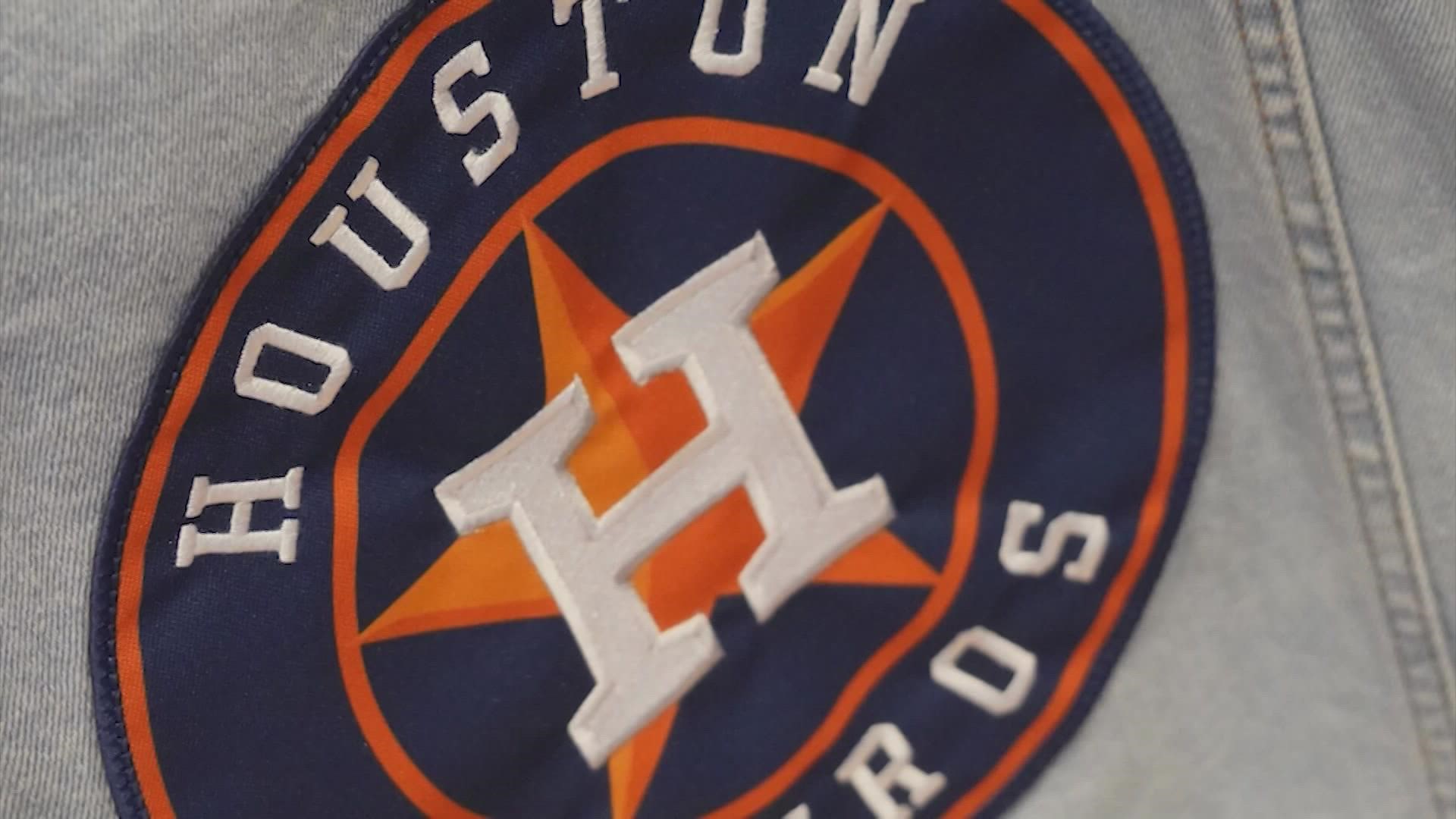 Artist Brendan Murphy on His Signature Addition to Houston Astros' Minute  Maid Park - Sports Illustrated Inside The Astros