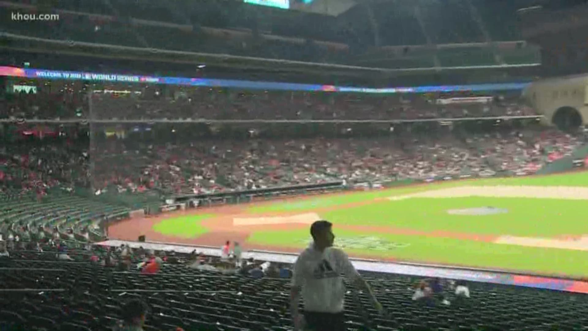 Astros fans enjoy watch parties in Houston for World Series Game 4