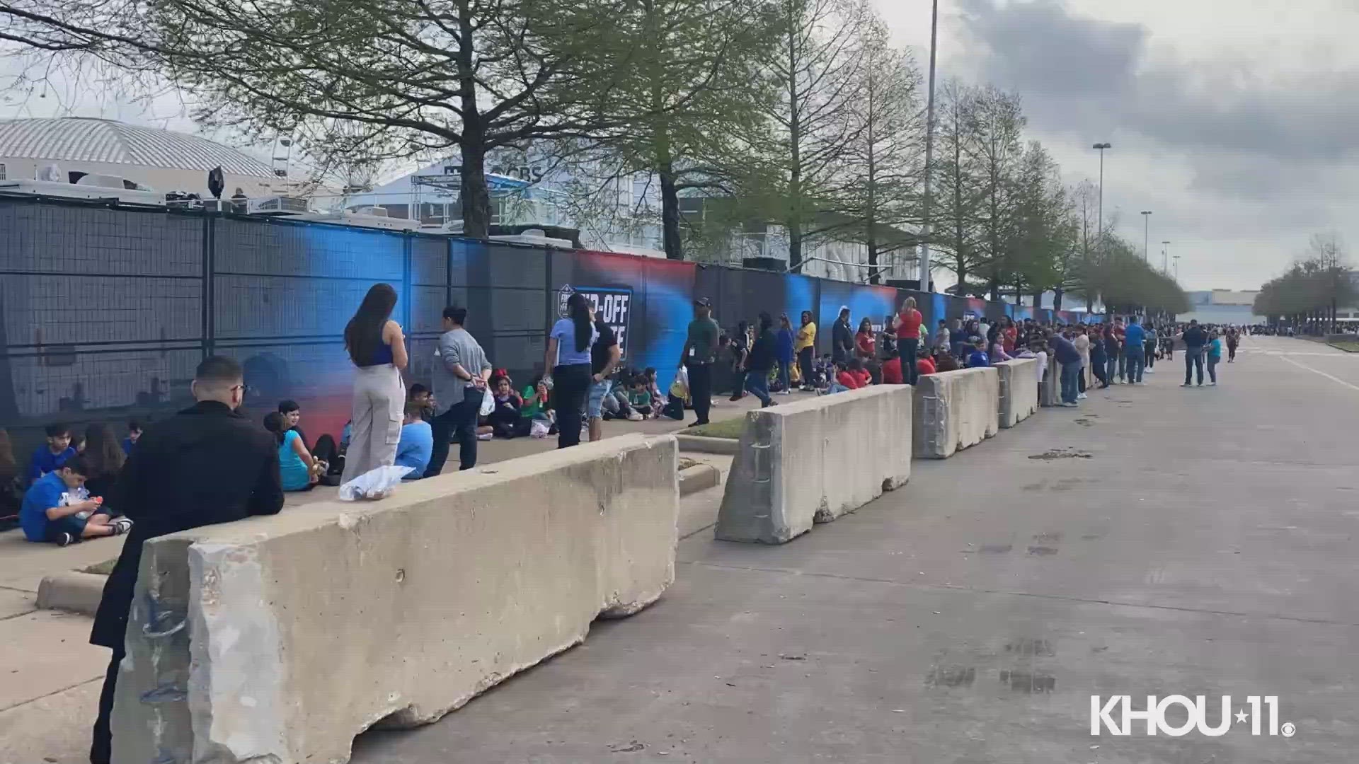There are two free events at NRG Park today that are open to the public: the Tip-off Tailgate party from 10 a.m. to 3 p.m. and the team practices all afternoon.