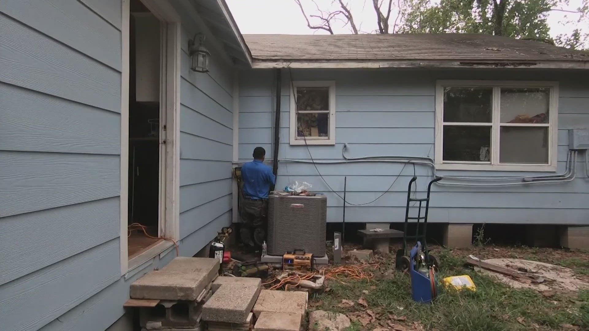 Alonzo Acosta said his homeowner’s insurance wouldn’t replace his old, broken AC. He was picked to get a brand-new AC unit free of charge.