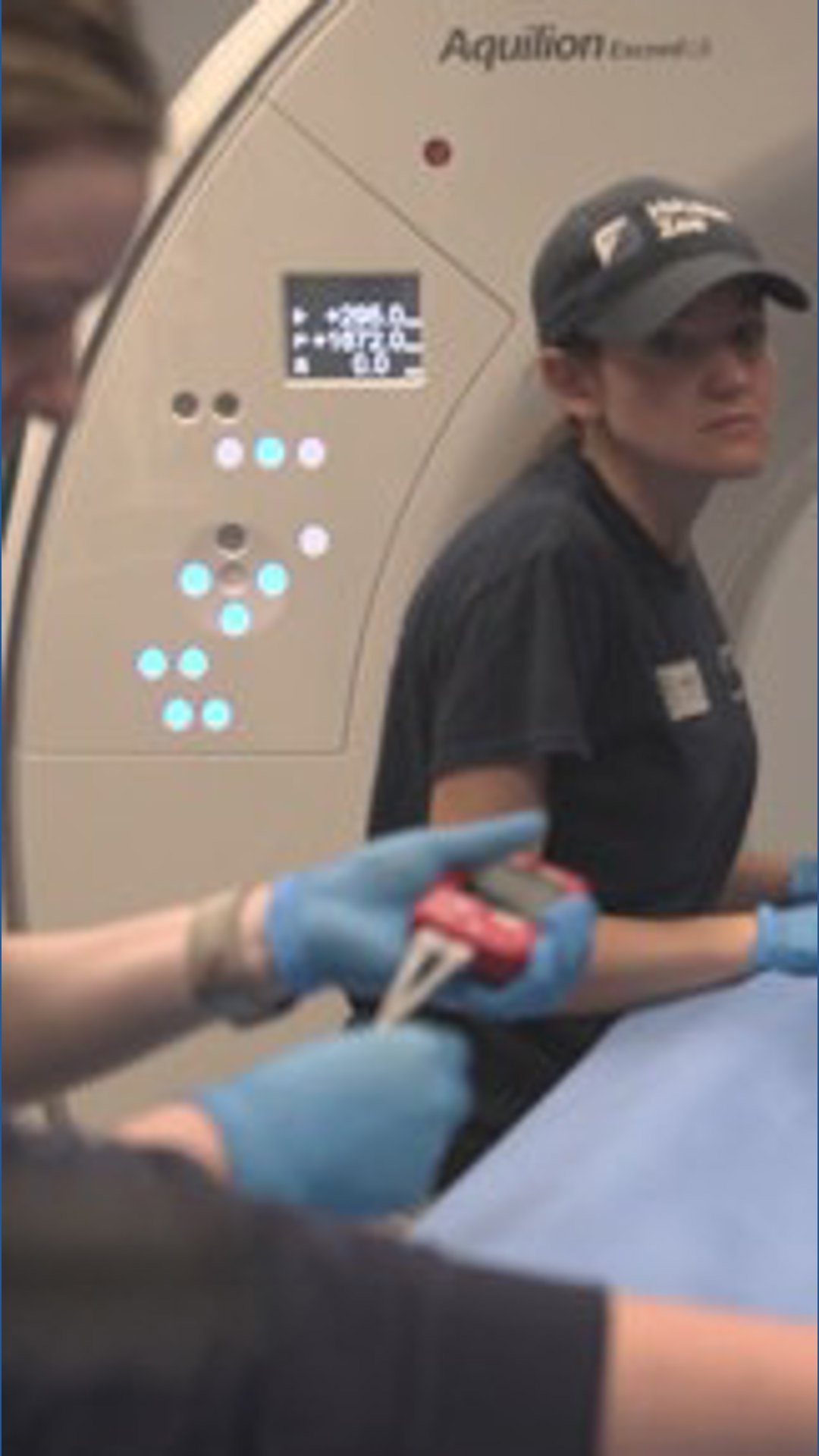 Houston Zoo uses new CT scanner to care for aging animals | khou.com
