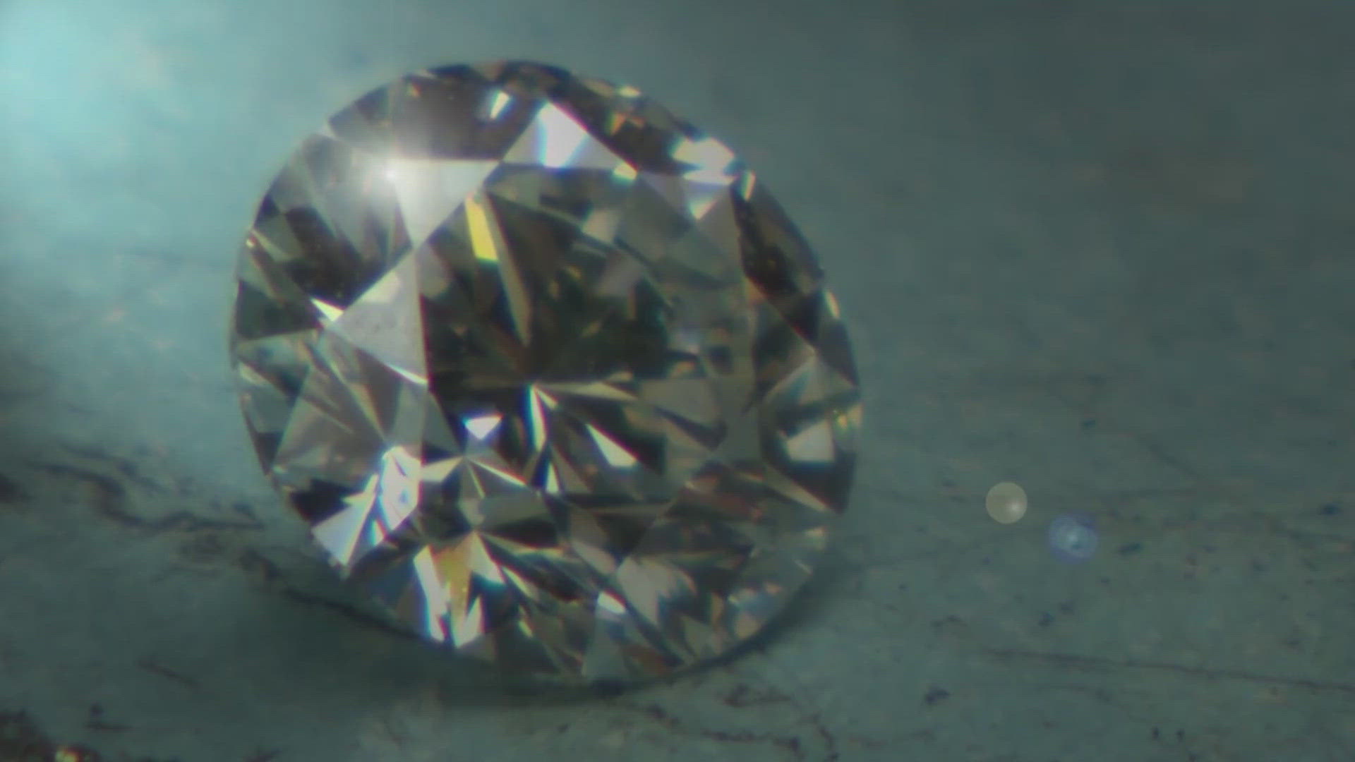 Max Diamond Writer Lab grown diamonds: Dazzling deal or crazy mark-ups? | khou.com