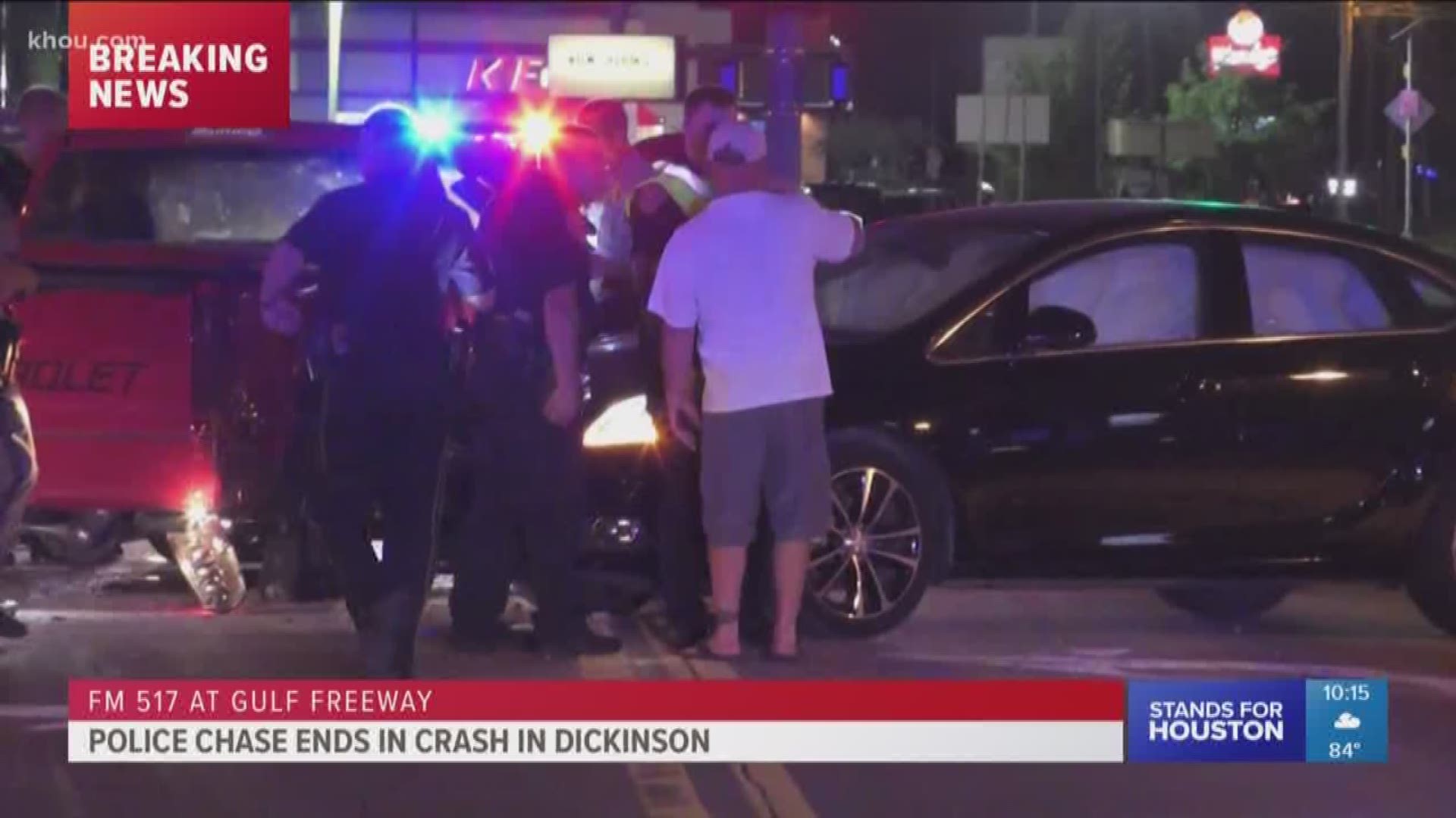 Police chase ends in crash in Dickinson