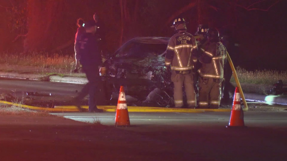 HPD investigating deadly Bellfort crash after burning vehicle found in ...