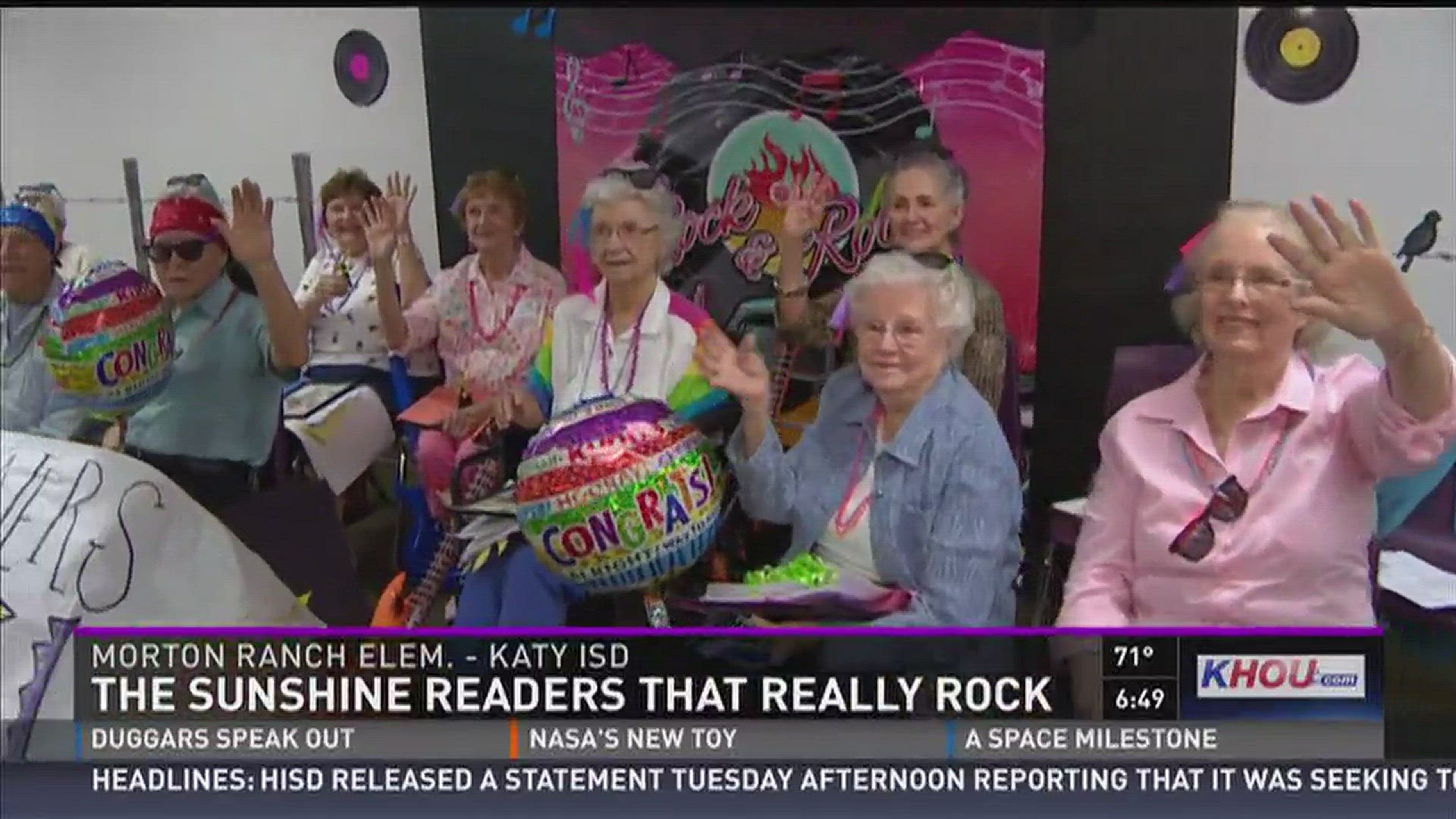 KHOU 11's Mia Gradney reports on a group of older adults who volunteer their free time to read to kids