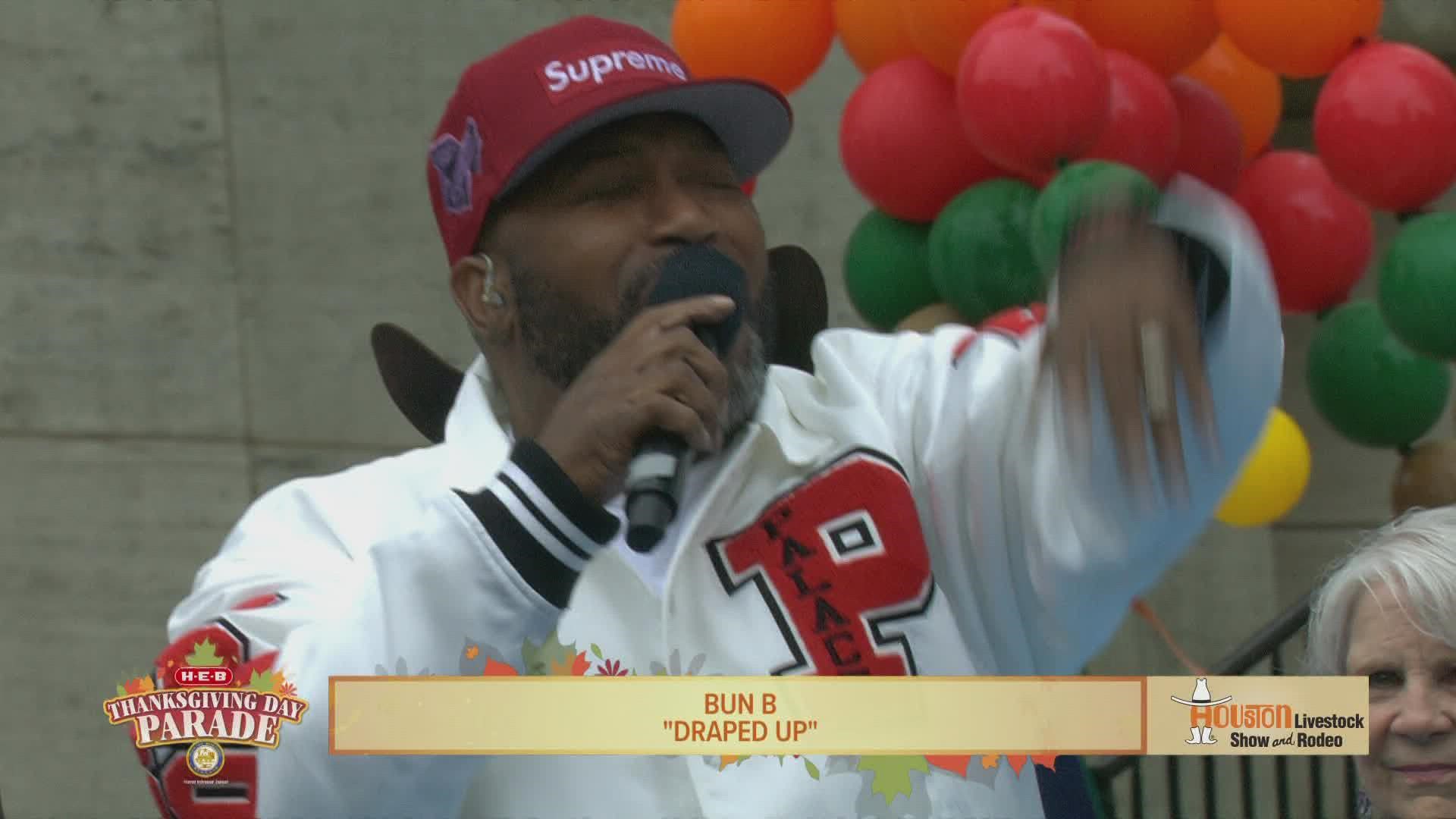 H-Town's own performed one of his hits for the crowd at the 73rd annual parade in downtown Houston.