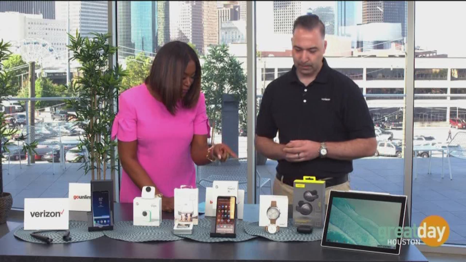 George Koroneos from Verizon shows us the latest devices for the whole family