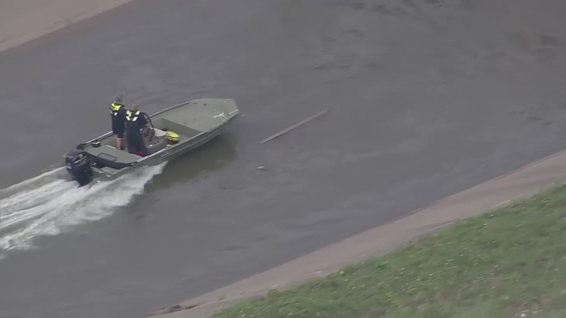 Search for missing man in Brays Bayou | Houston, Texas news | khou.com