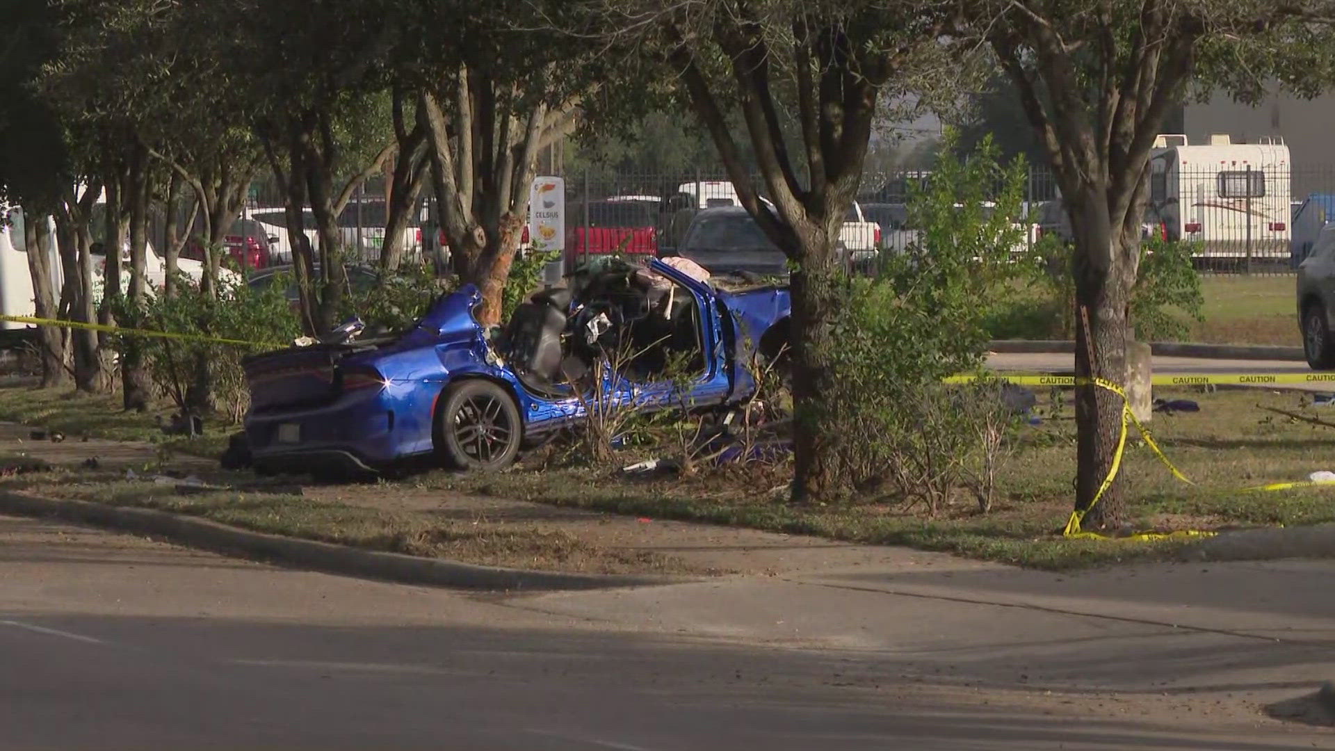 18-year-old driver charged with murder after chase ends in deadly crash ...
