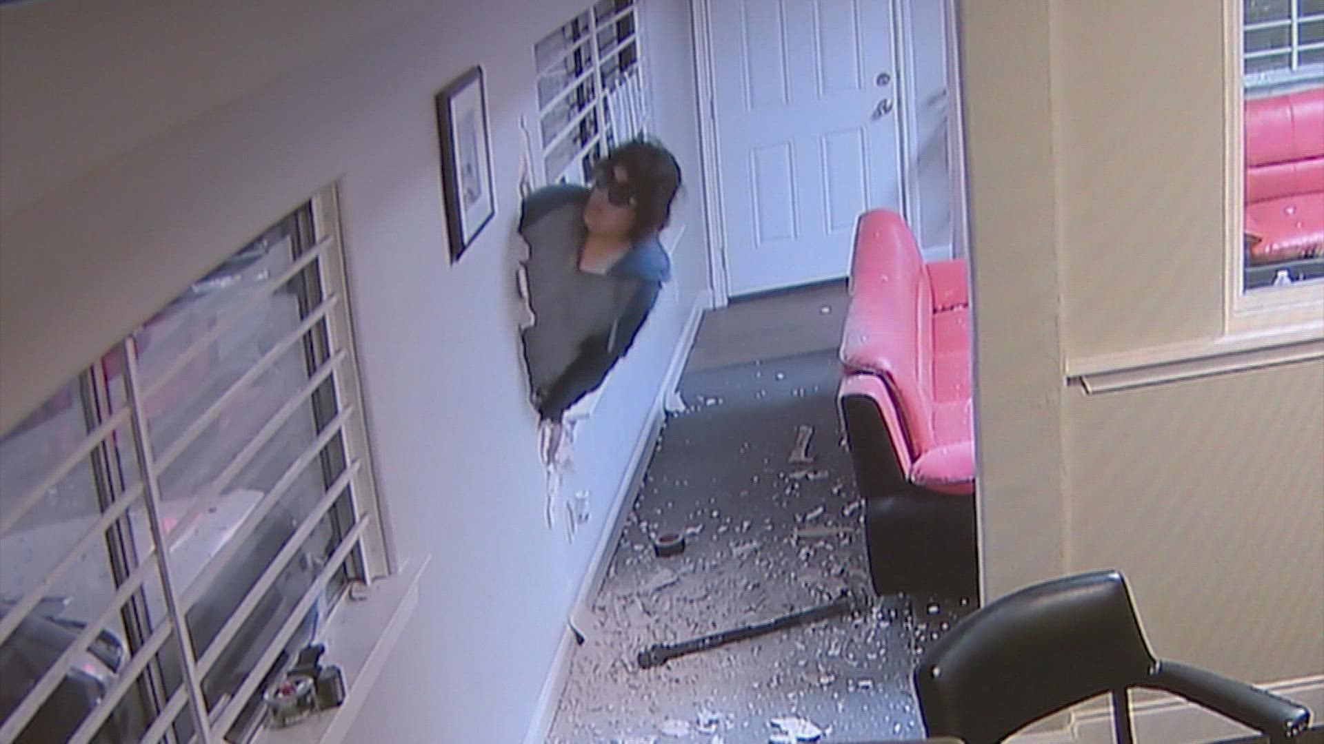 Woman Caught On Camera Vandalizing Se Houston Auto Shop