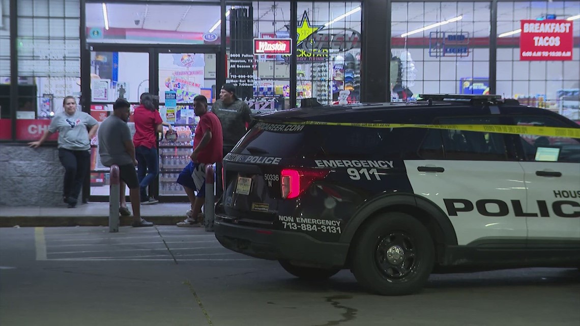 Man Shot During Robbery Houston Texas News