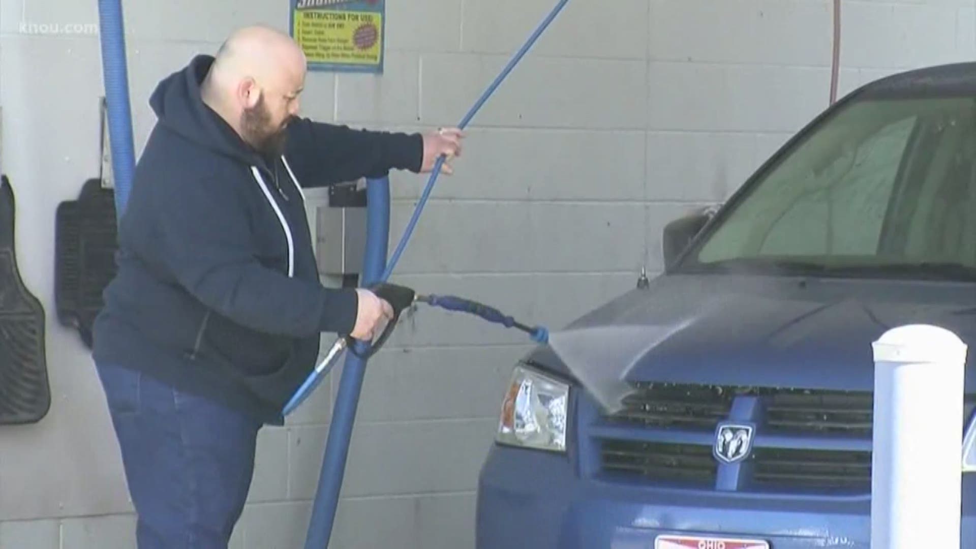 Consumer reporter John Matarese shows us four good reasons to wash your car – so you don't waste your money.