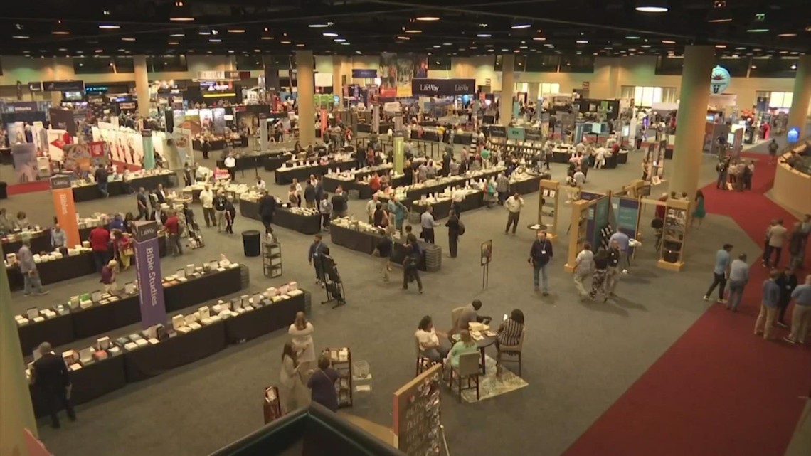 Exaggerated tire rims ('swangers'): Are they legal? | khou.com