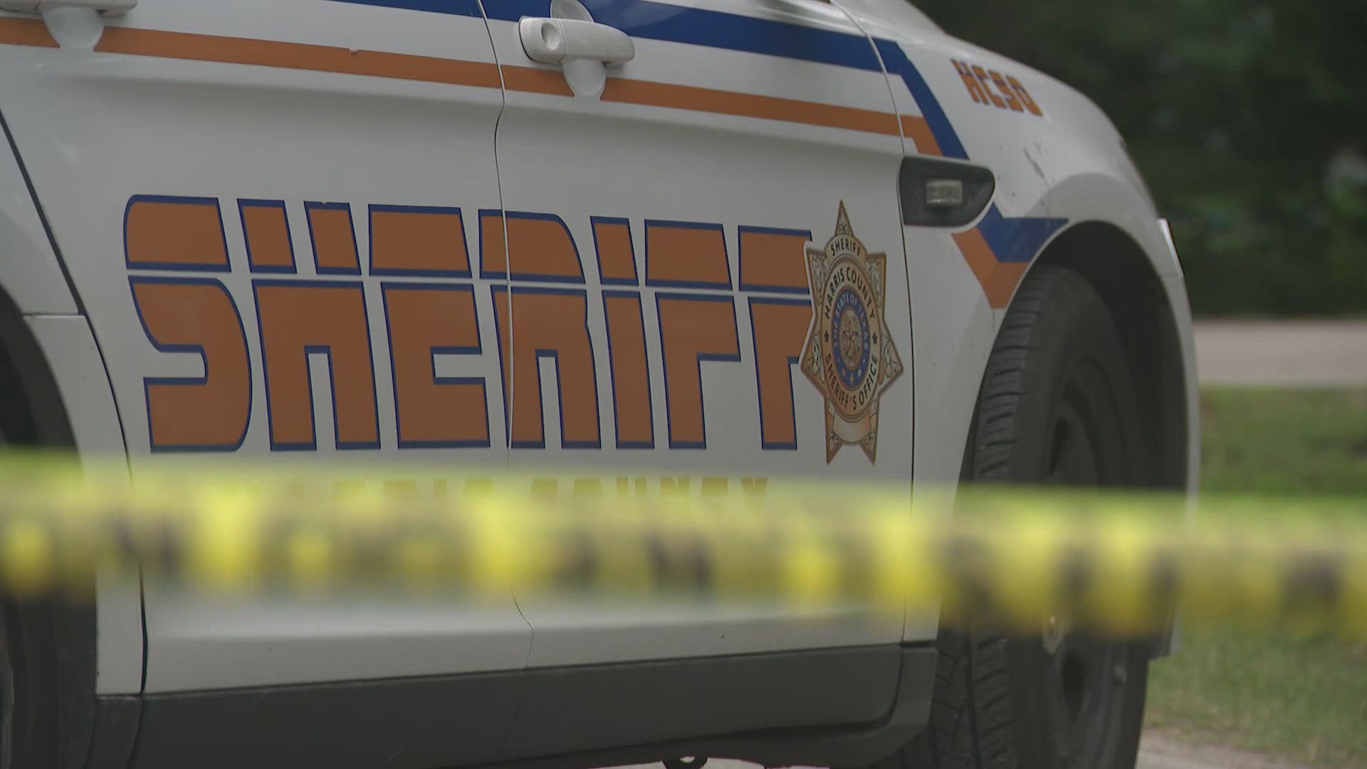 2 found dead on Brownwood Street in east Harris County | khou.com
