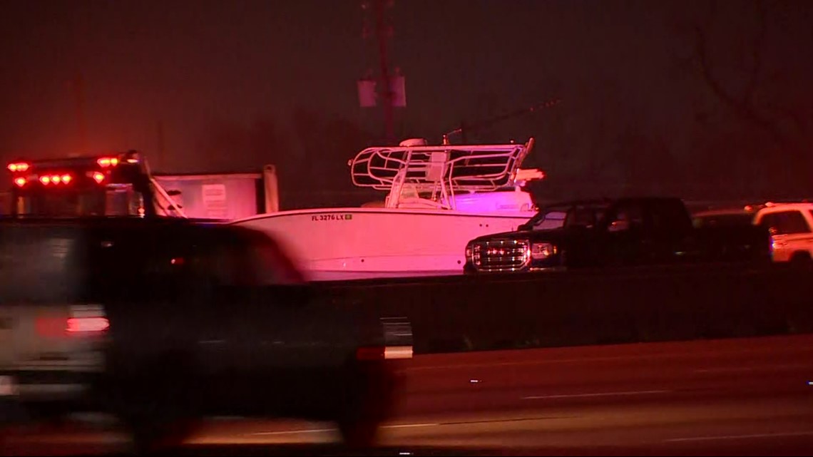 Lalu lintas Houston: Kecelakaan yang melibatkan kapal di Eastex Freeway inbound