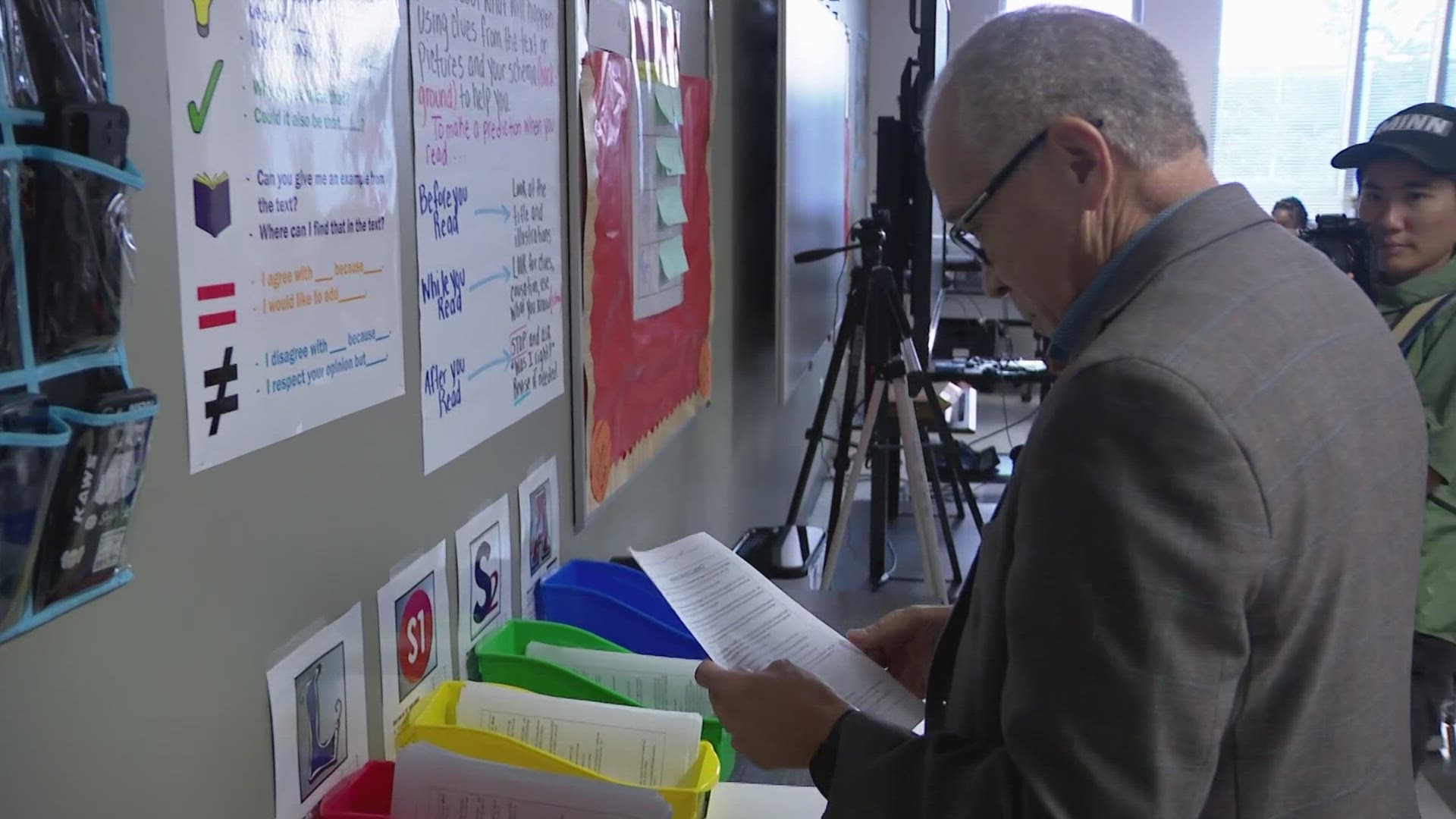 KHOU 11 got a first-hand look inside a Houston ISD "New Education System" school on Wednesday.