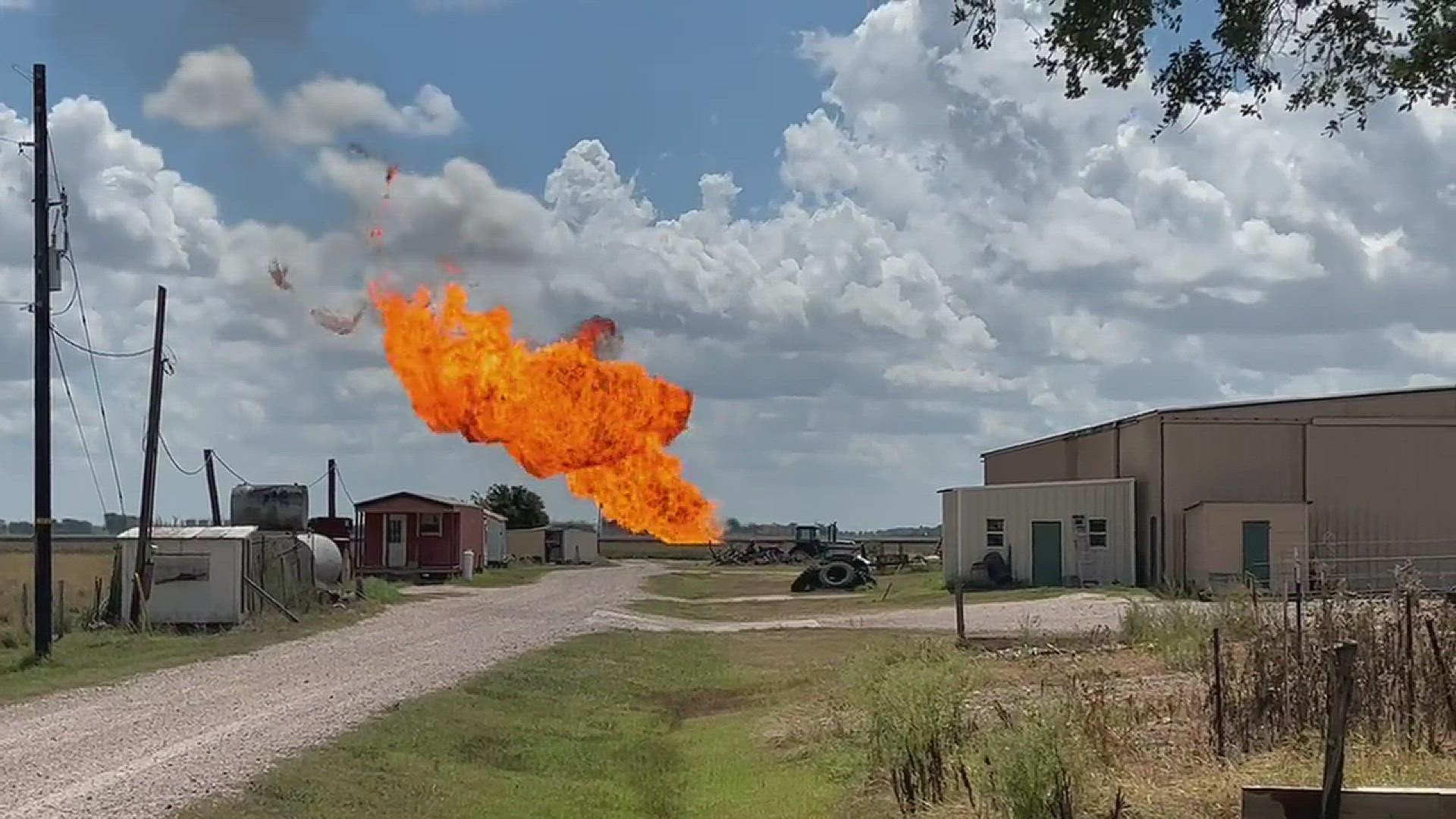 Emergency crews have responded to a pipeline explosion just west of Orchard in west Fort Bend County Thursday morning.
