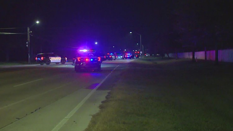 High-speed chase ends in standoff near Rosenberg