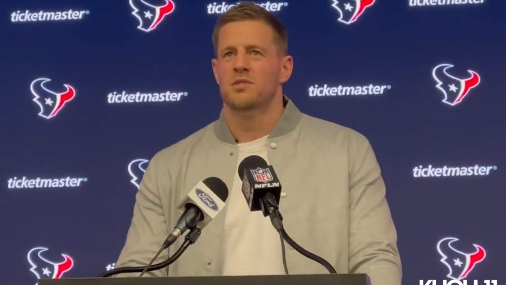 JJ Watt will be inducted into the Texans Ring of Honor at halftime of the Pittsburgh-Houston game.