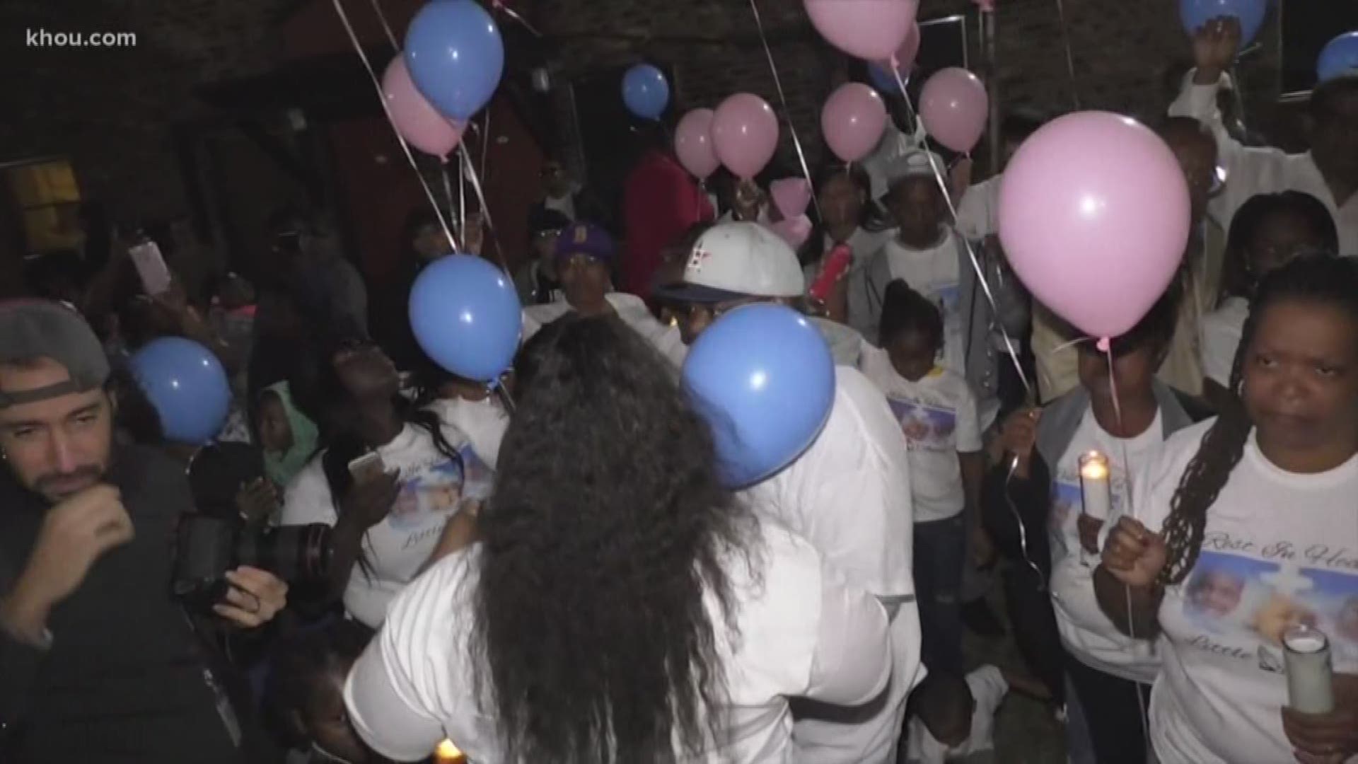 Candlelight vigil held in honor of 3 children killed in Texas City ...