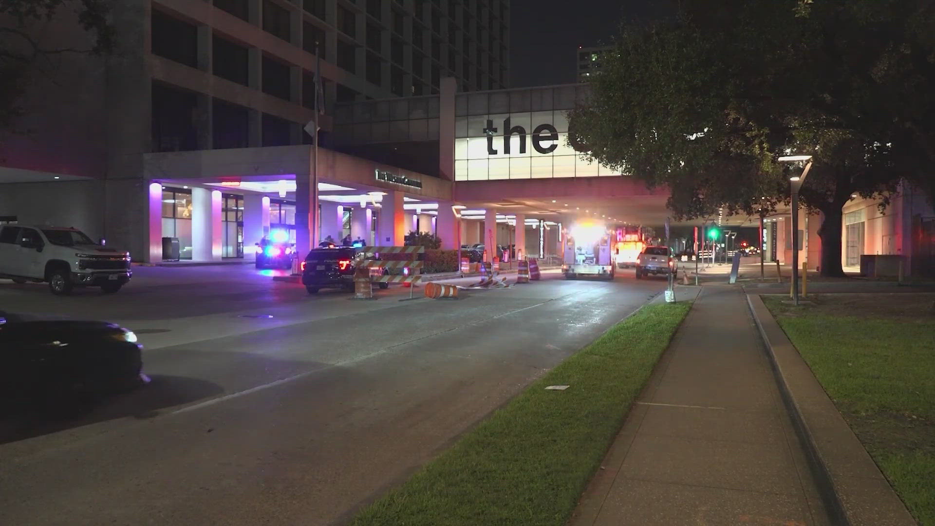 Man shot and robbed at gas station in Houston's Galleria area | khou.com