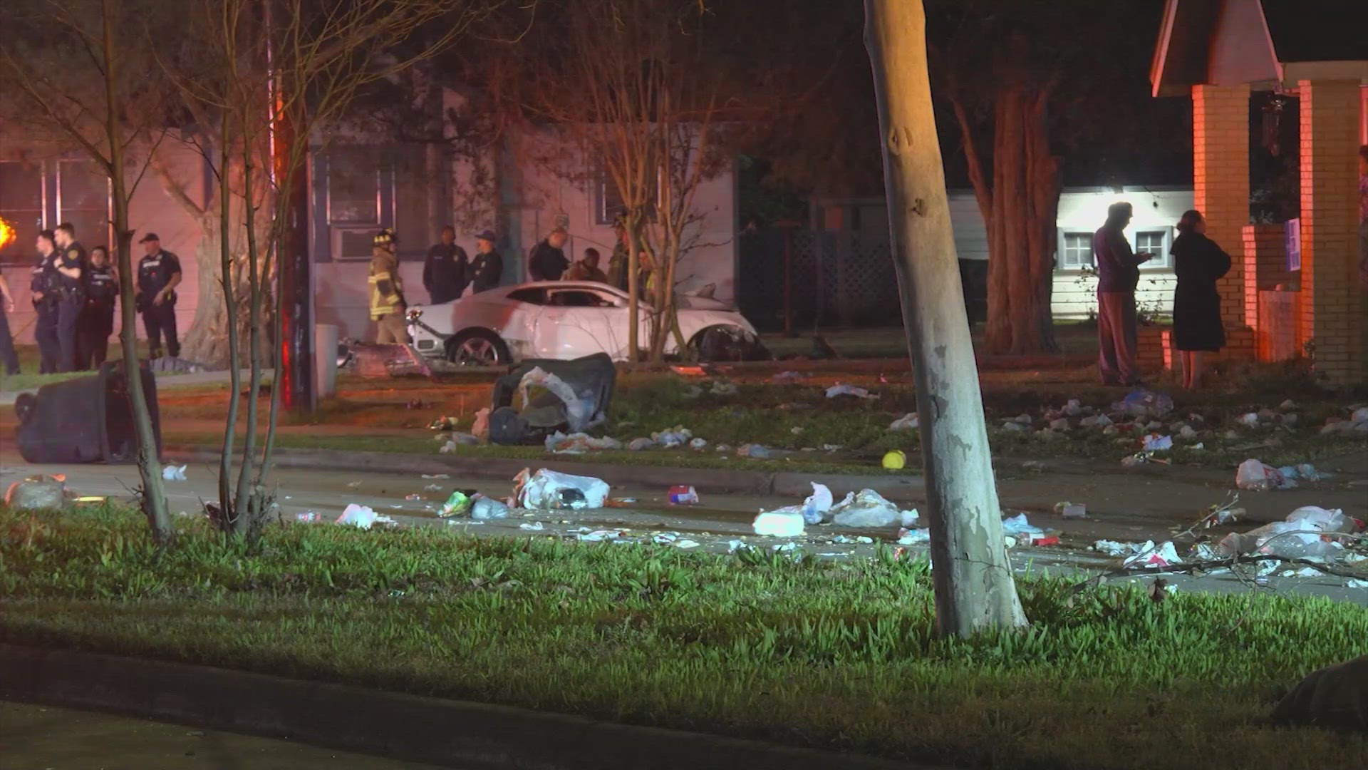 N. Houston crash: HPD: Driver traveling 80mph in 30mph zone hits tree ...
