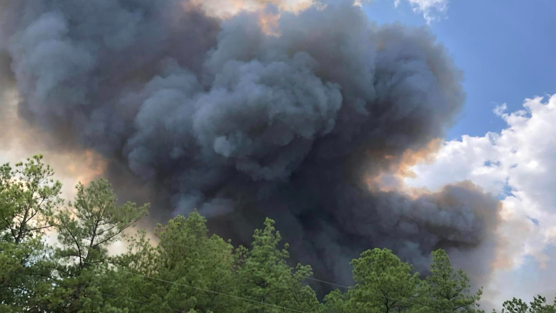 At 4:21 p.m., the Texas A&M Forest Service reported the fire was estimated to be 100 acres and 0% contained.