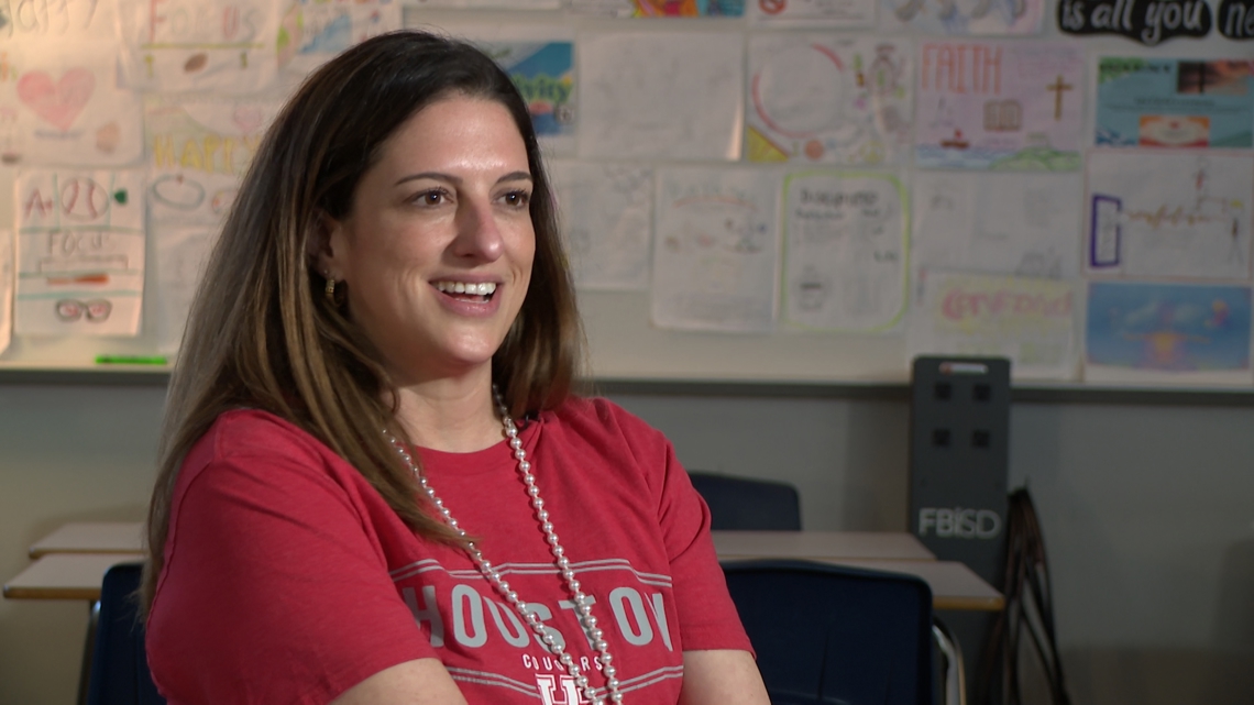 Fort Bend ISD students are rallying behind their English teacher in a nationwide vote, and the deadline is tonight