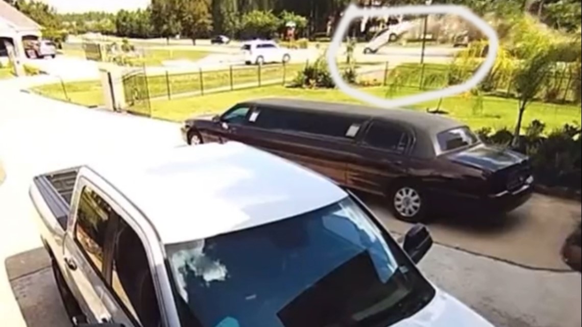 Neighborhood wants stop signs, stoplights after crazy crashes - Vimarsana News