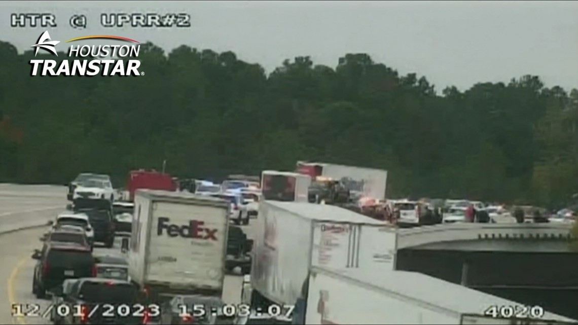 Chase in Houston, Texas ends with crash on Hardy Toll Road - Vimarsana News