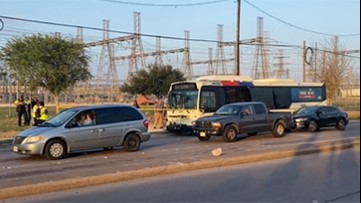 Gunman on the run after shooting on METRO bus in SW Houston, officials say