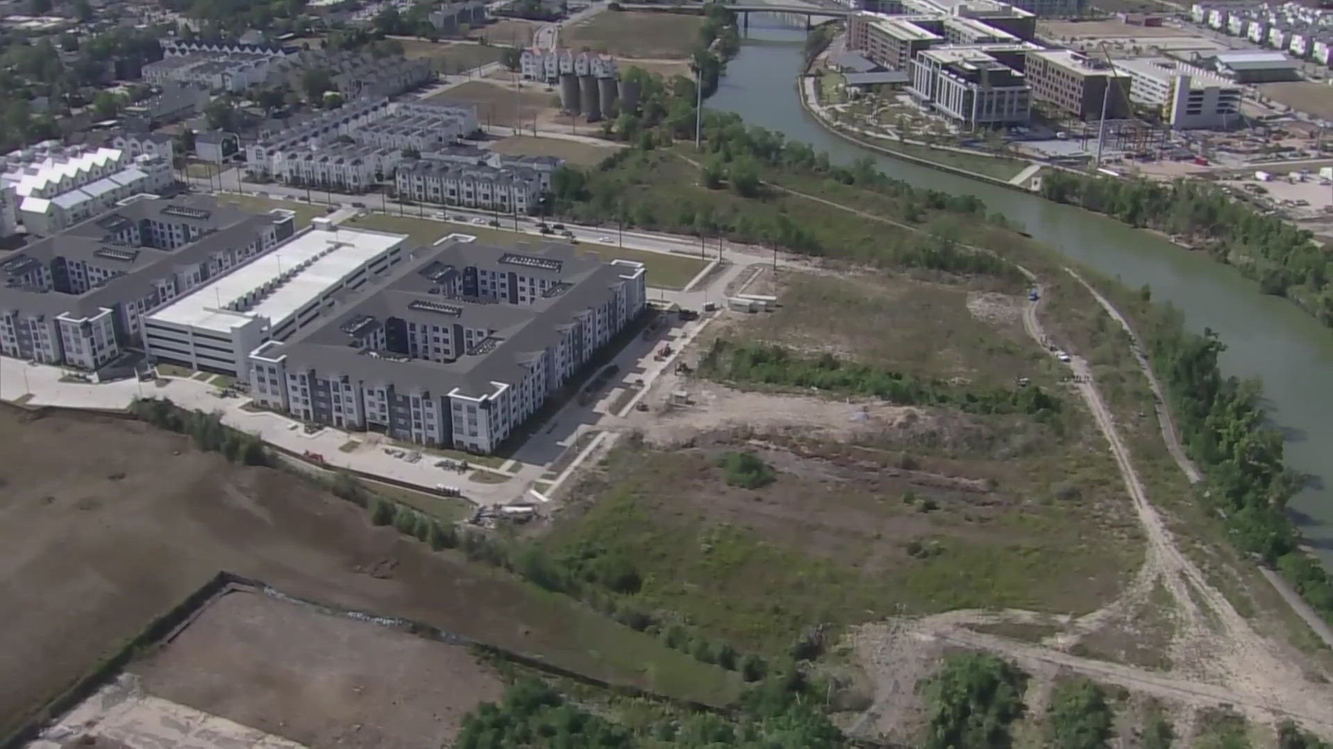 After Houston's mayor halted the 800 Middle St. project, federal agencies launched an investigation into reportedly contaminated soil.