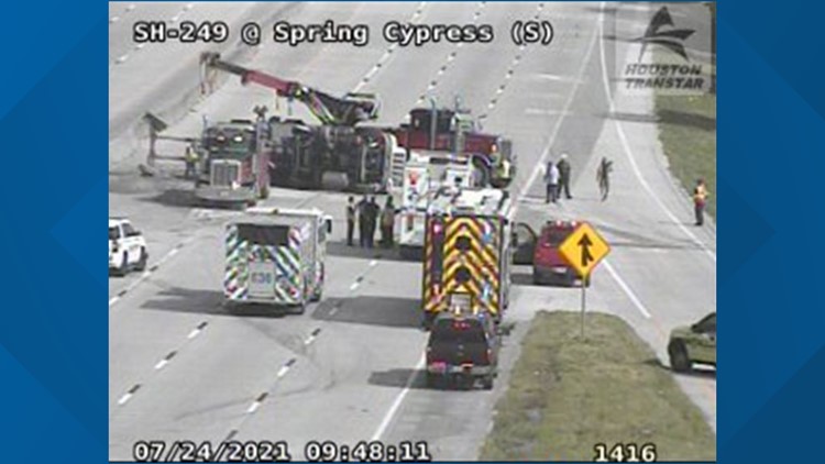 Tomball Parkway crash Northbound lanes closed at Spring Cypress