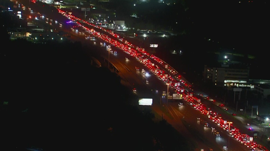 I-10 East Freeway closed heading west near Normandy - Vimarsana News