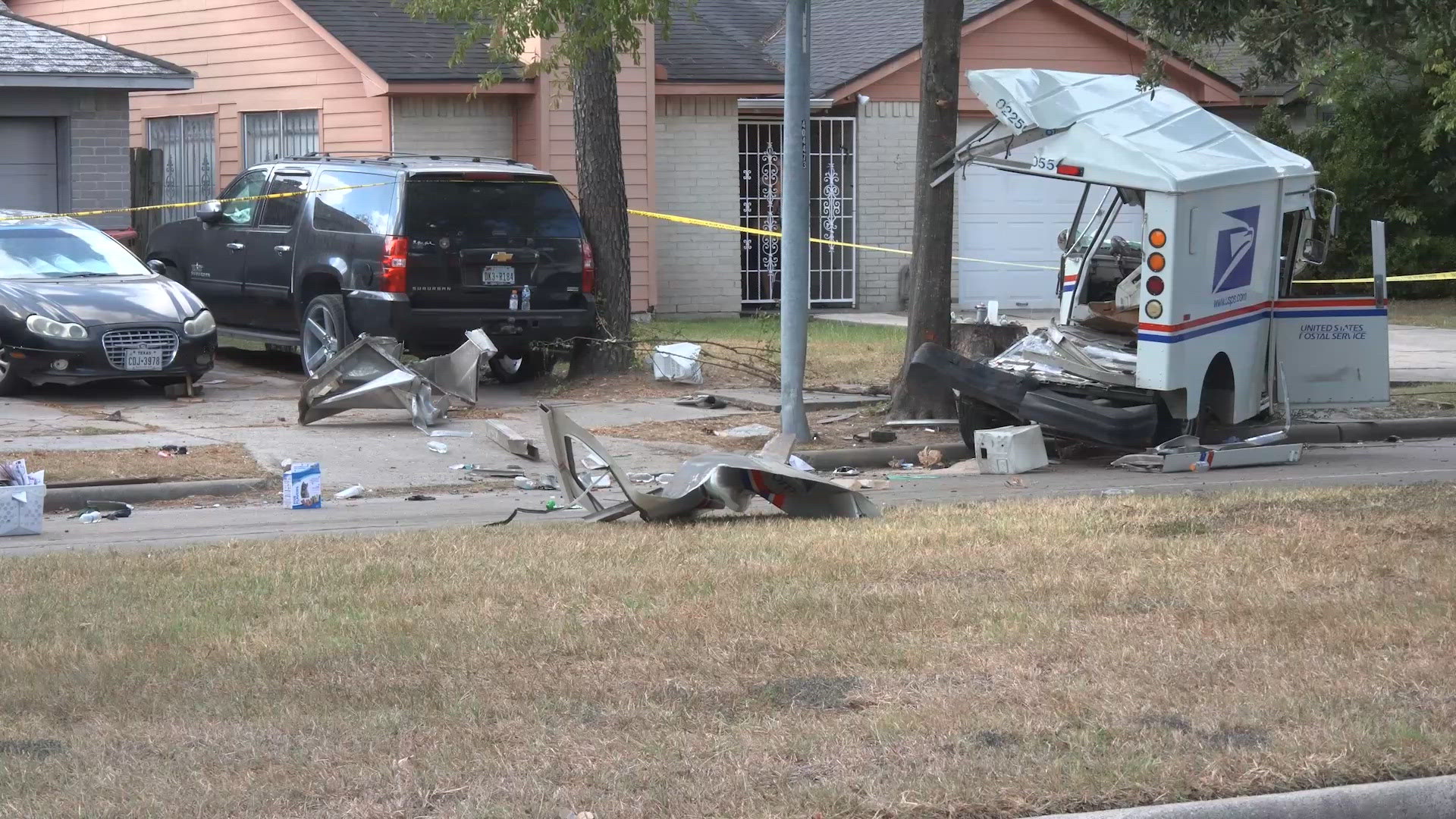 Sgt. Villacorta with the Harris County Sheriff's Office said the driver who hit the postal truck showed signs of intoxication. 